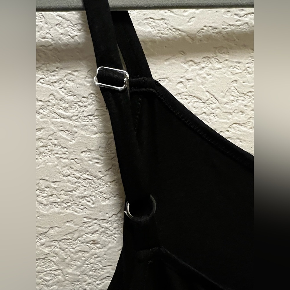 ***NWT*** BloomChic Cami/Tank - Picture 3 of 6